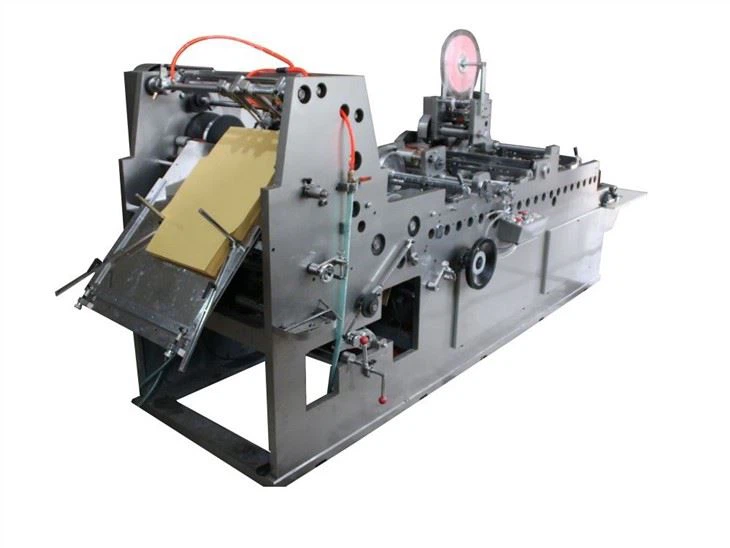 Duża maszyna do produkcji kopert A3 ze skórką i zgrzewaniem